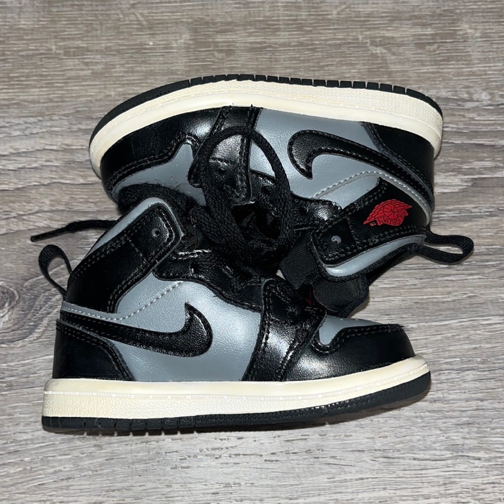 Toddler Nike Air Jordan Mid Shoes Sneakers 6